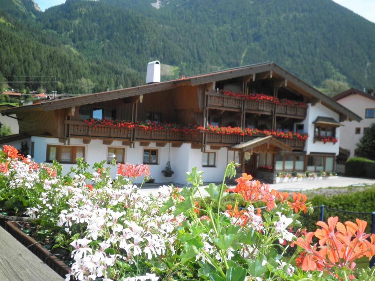 Landhaus Appartement Kofler Ferienwohnungen,Zimmer Maurach  Kültér fotó